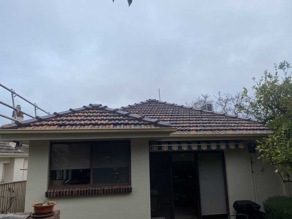 Roof repair job in Melbourne 
